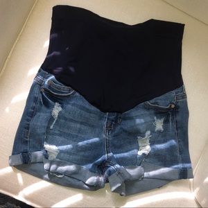 Size small pinkblush maternity shorts